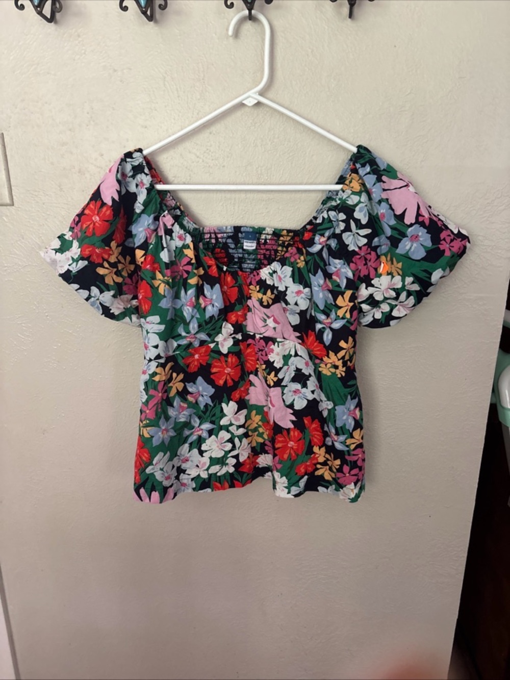 Old Navy Black Floral Off-Shoulder Peasant Top